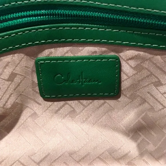 Cole Haan Leather Green Wristlet Wallet Patent Leather Clutch - X Large- GUC - Picture 10 of 17